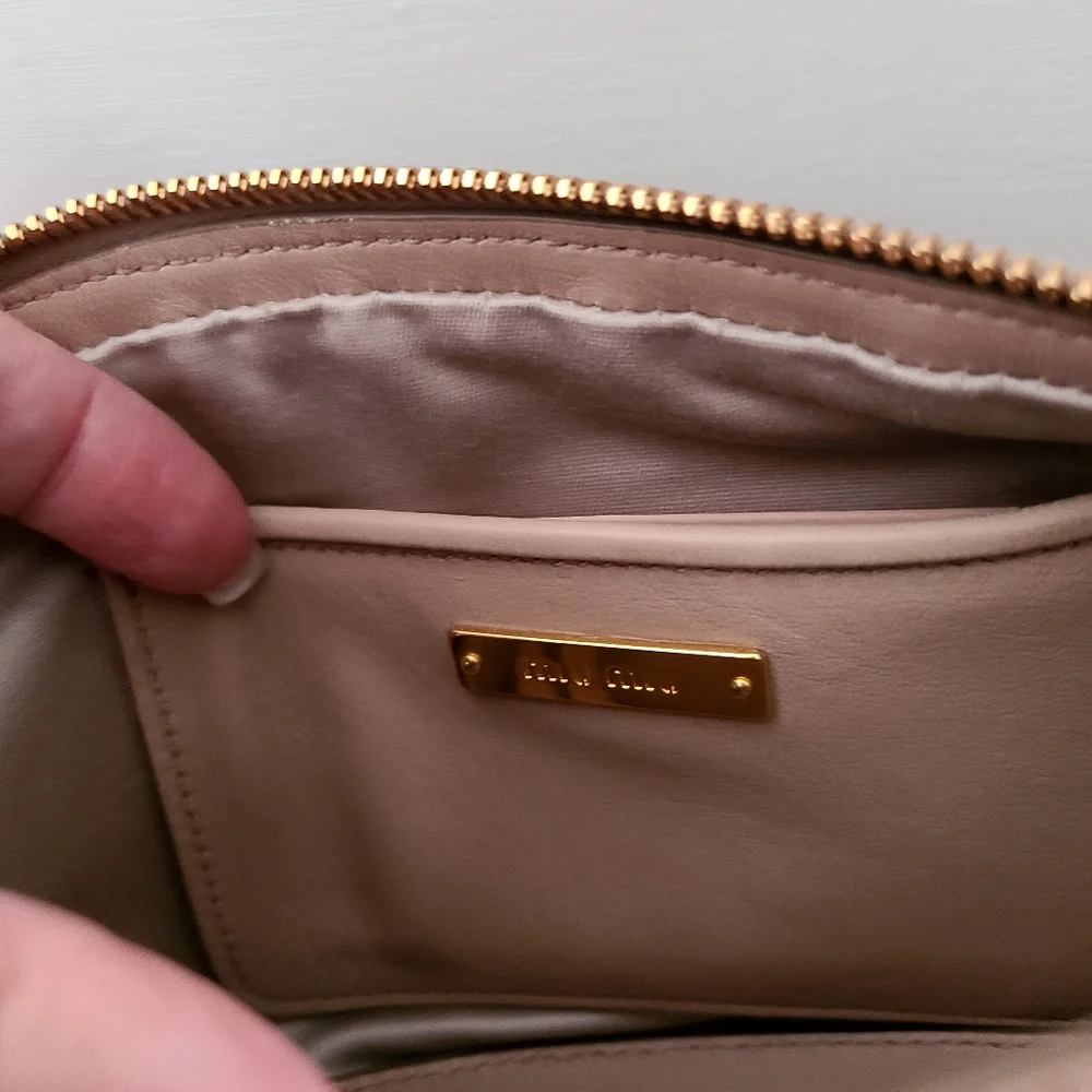 Miu Miu Matelassé crossbody bag - Picture 8 of 10